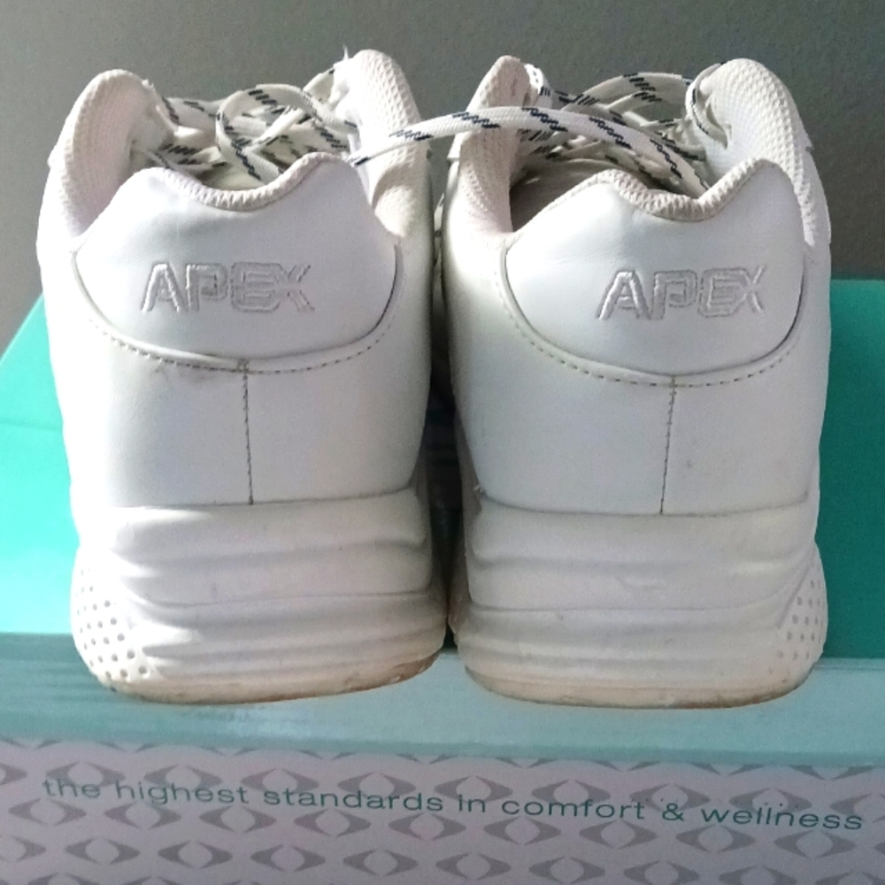 APEX - Picture 3 of 7